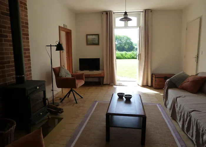 בית נופש Le Susan Loiron-Ruille